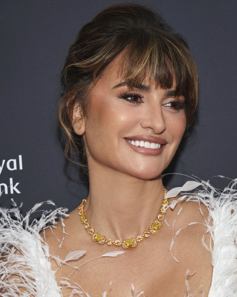 Penélope Cruz Wears ZOYA High Jewellery at TIFF, Bringing Indian Craft to the Red Carpet