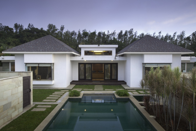 The Residence and its private pool at The Serai Chikmagalur.
